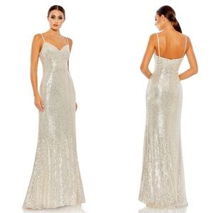 Ieena for Mac Duggal / NWT 11276 Sweetheart Neckline Sequin Dress in Nude silver